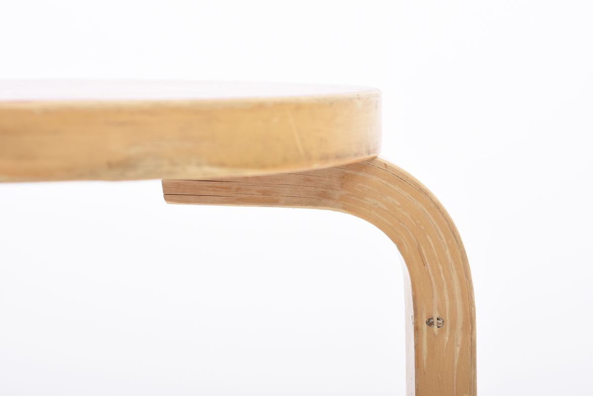 Aalto Alvar stool 60 red linoleum birch 04