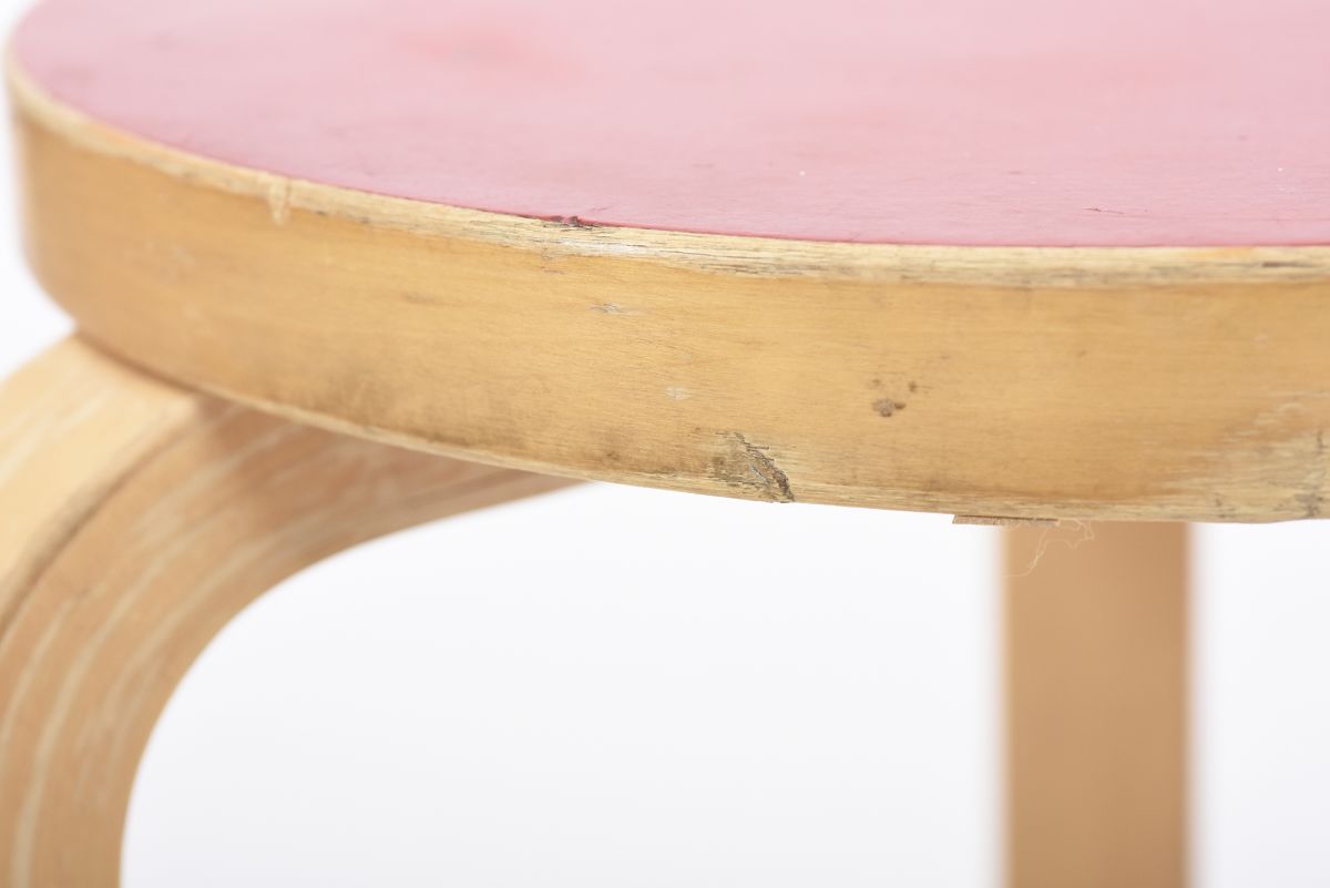 Aalto Alvar stool 60 red linoleum birch 01