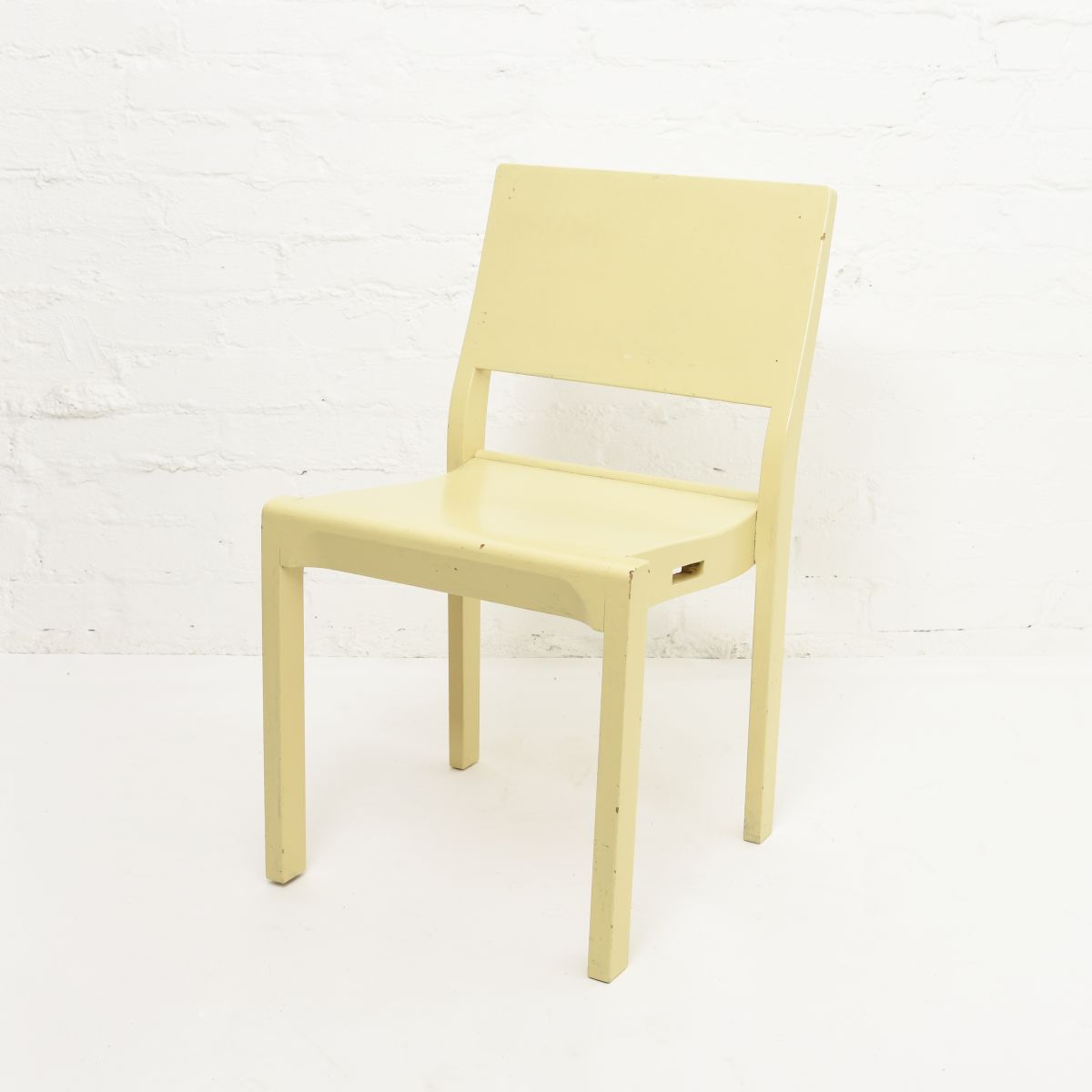 Aalto-Alvar-Chair-611-Painted
