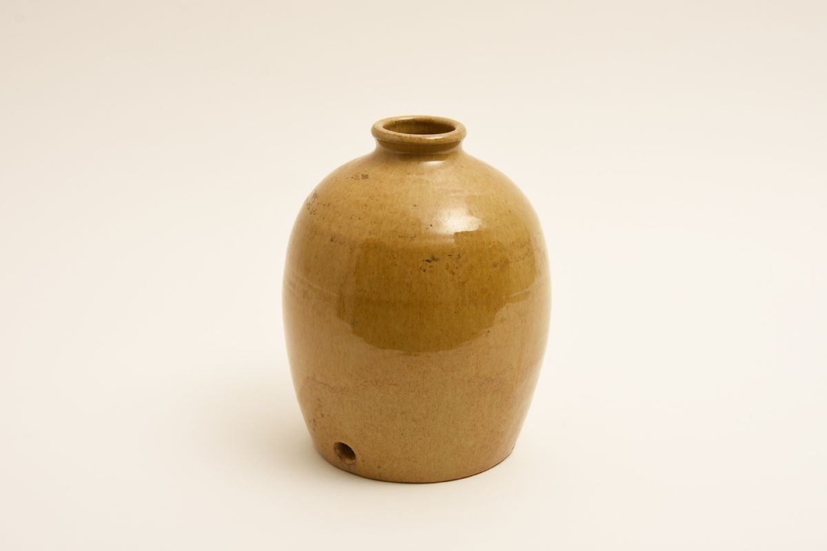 Anonumous Lamp Base