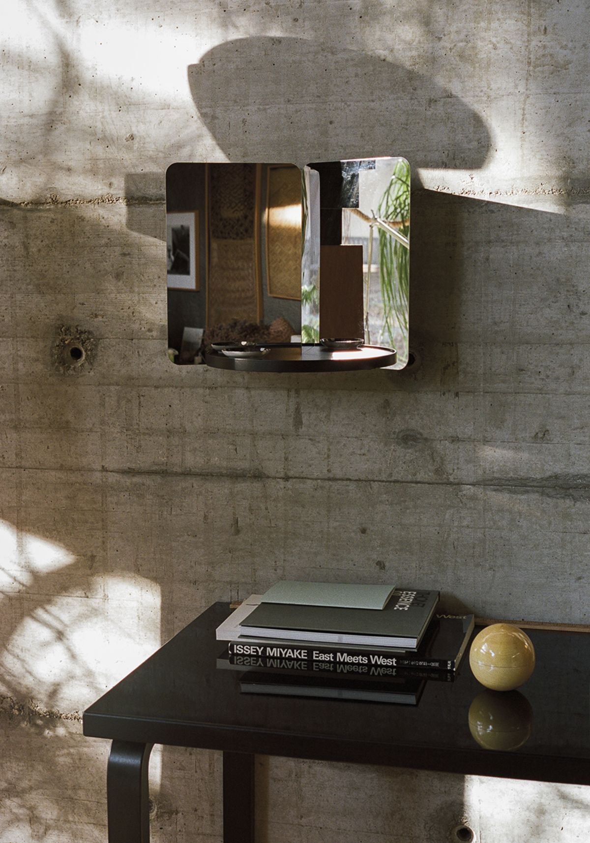 Artek - 124° Mirror Artek - 124° Mirror