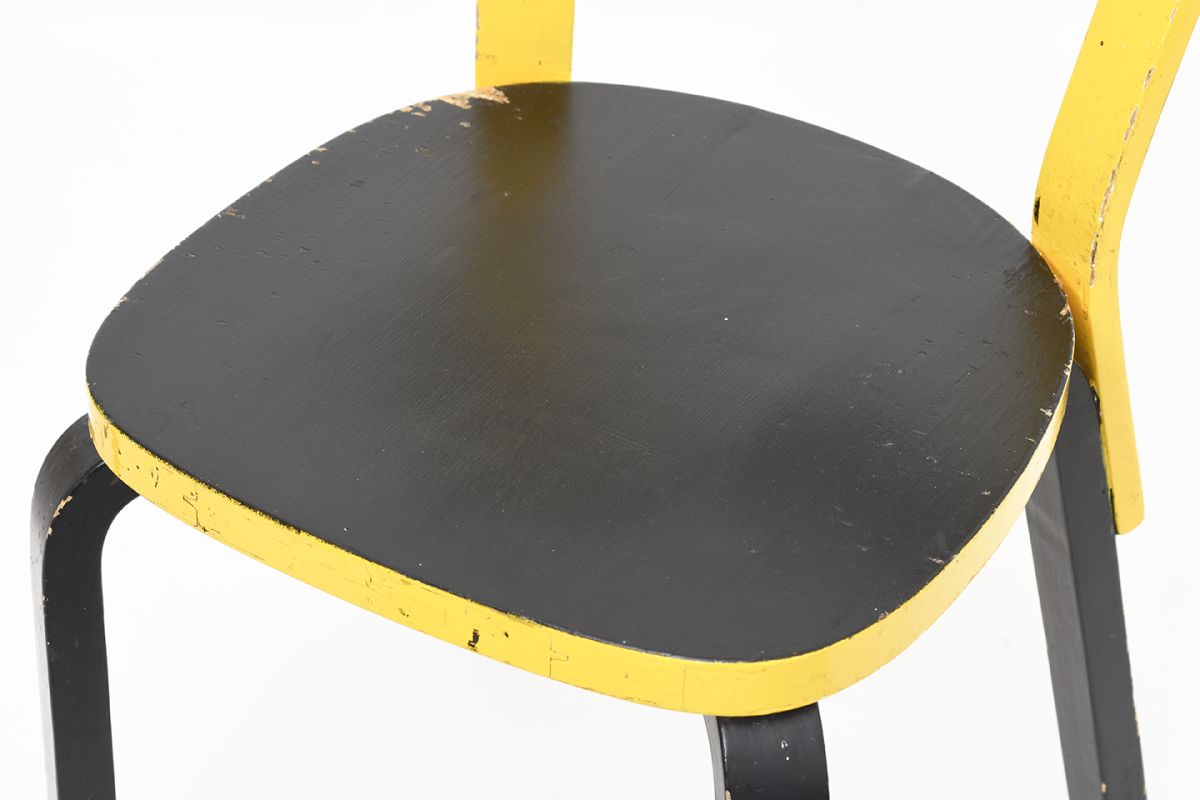 Aalto-Alvar-Chair-69-Painted-Black-Yellow_detail5