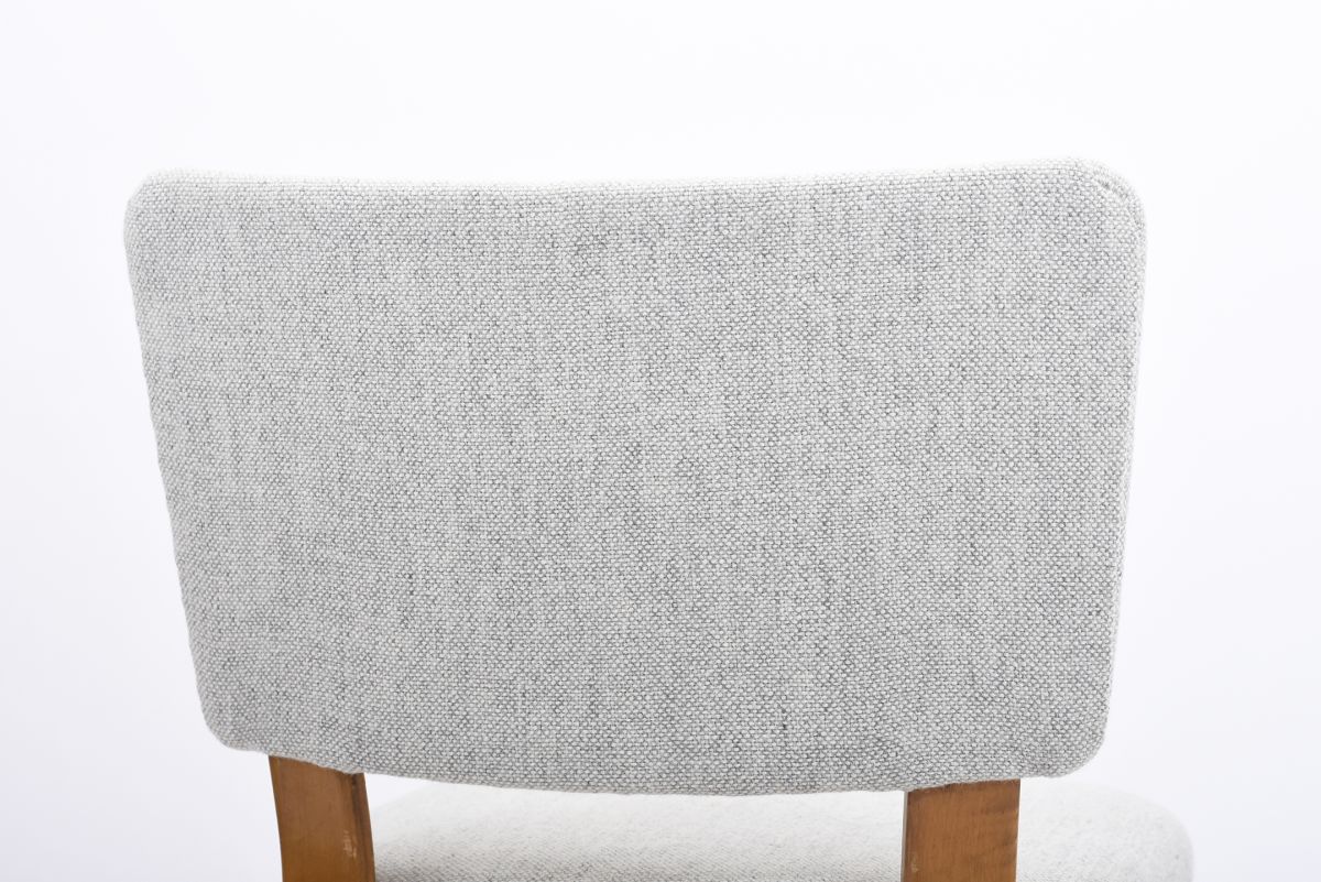 Aalto Alvar Chair 62 light gray 03