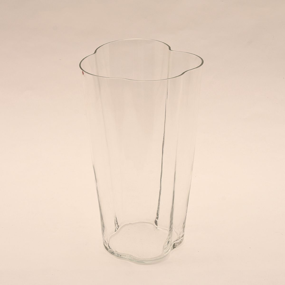 Alvar-Aalto_Vase-36X23