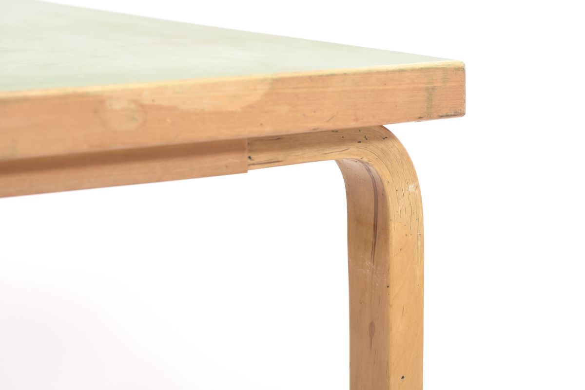 Aalto Alvar Table green lino Lleg 08