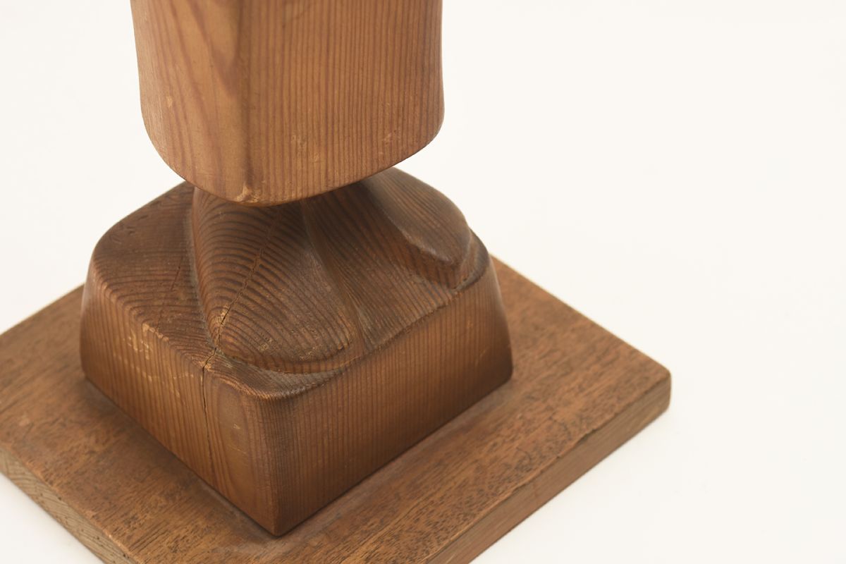 Wooden-Sculpture-Mother-and-Child_detail3.jp