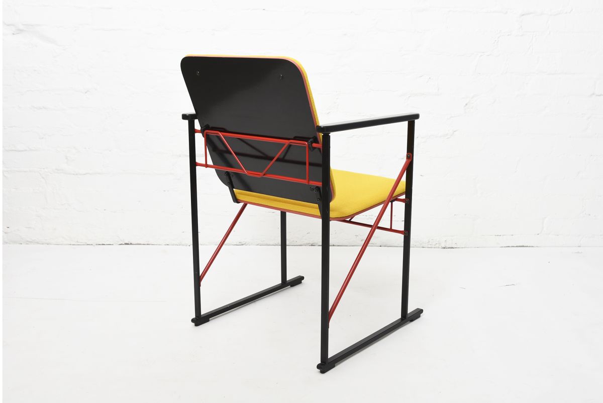 Kukkapuro Yrjö Amrchair A504 back