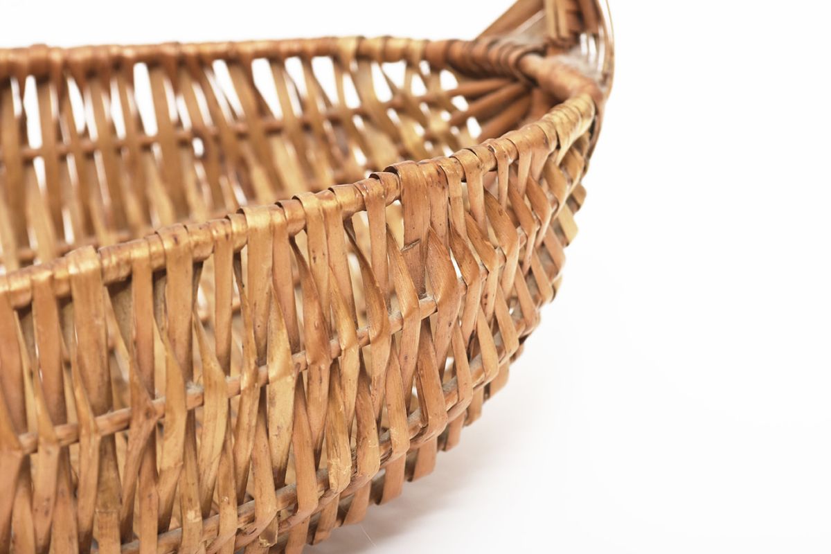 Oval Rattan Basket Handle details6