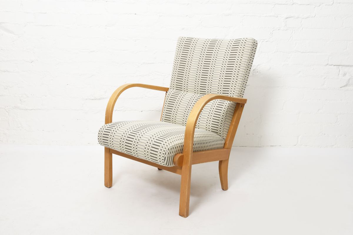 Tapiovaala-Ilmari-Armchair-Johanna G