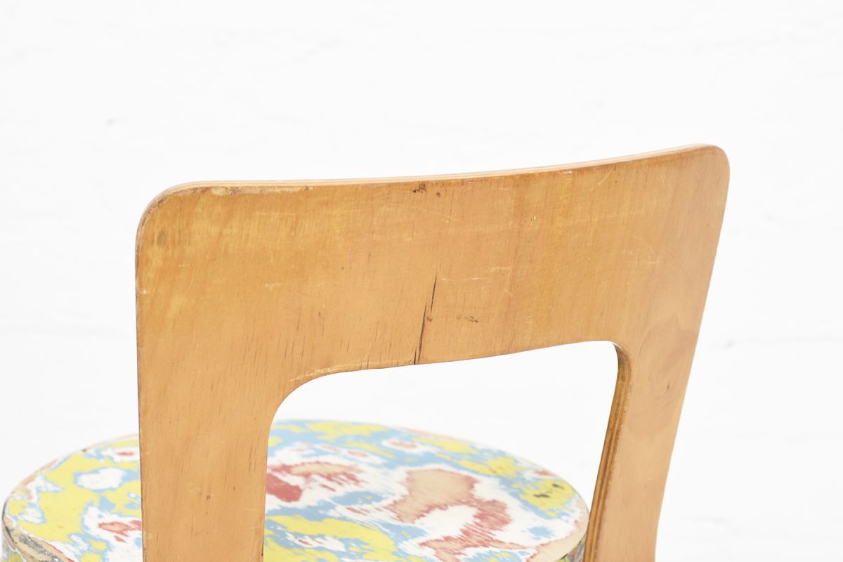 Aalto-Alvar-N65-Chair-Colorful_detail2