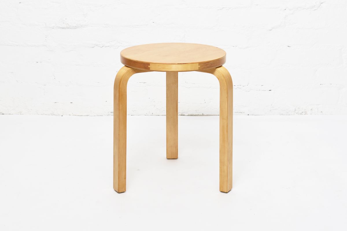 Aalto Alvar Stool60 circa 1950 set front1