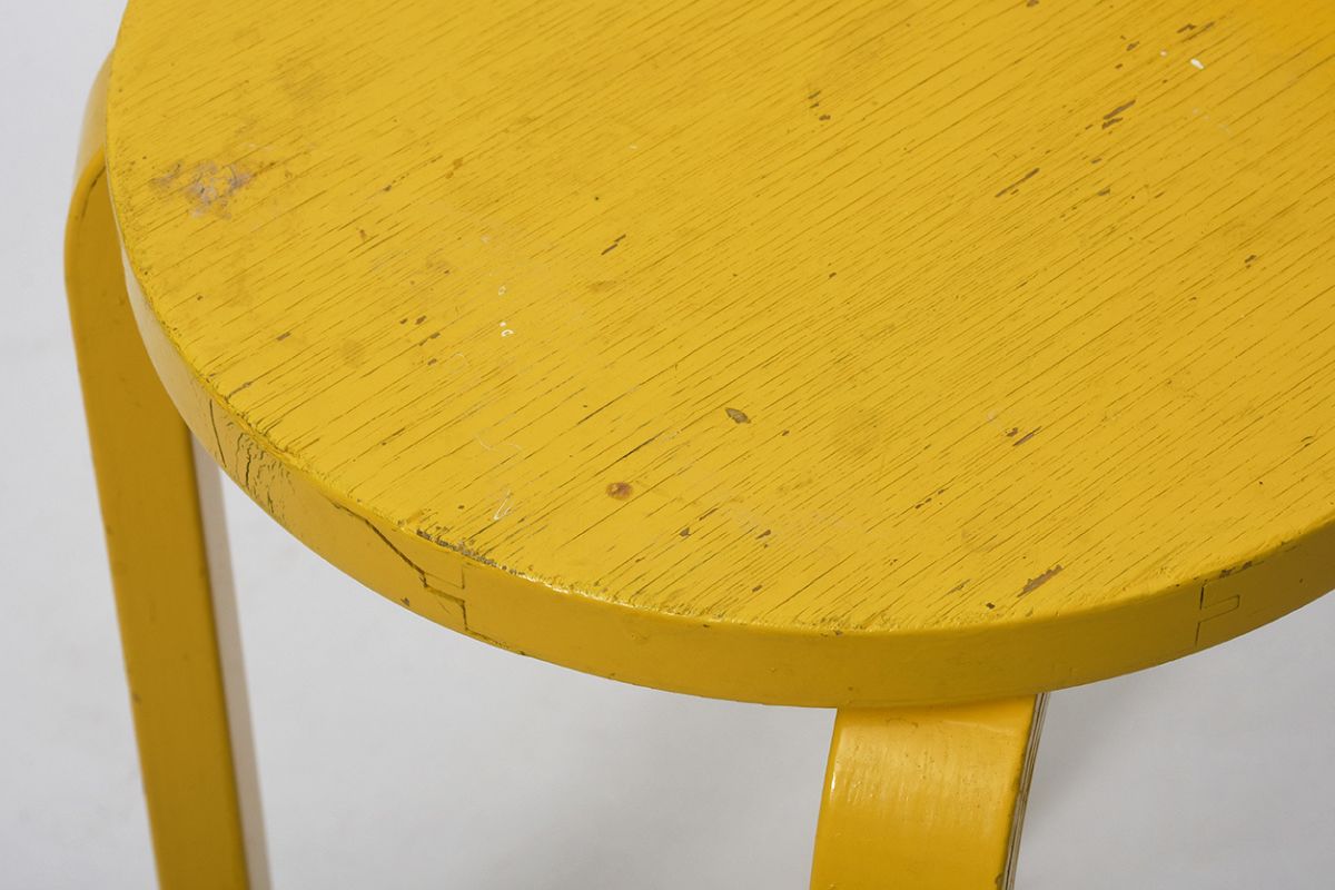 Aalto K65 Chair Paitaned Yellow Paint details5