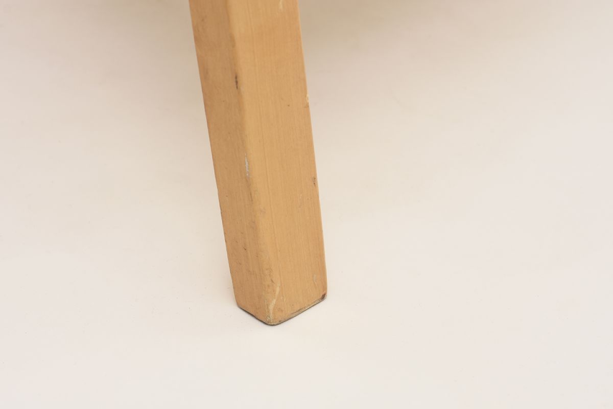 Aalto-Alvar-Armchair-glay_detail5