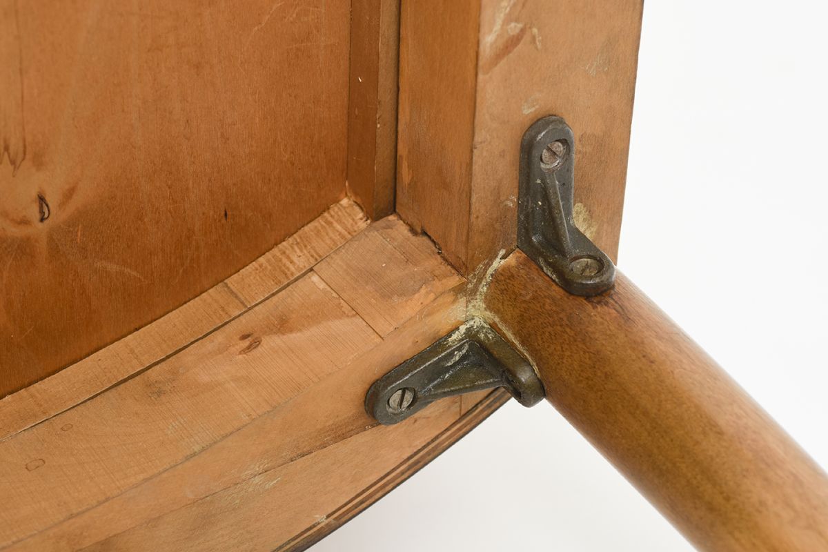 Nyman-Gunnel-Plywood-Side-Chair_detail10