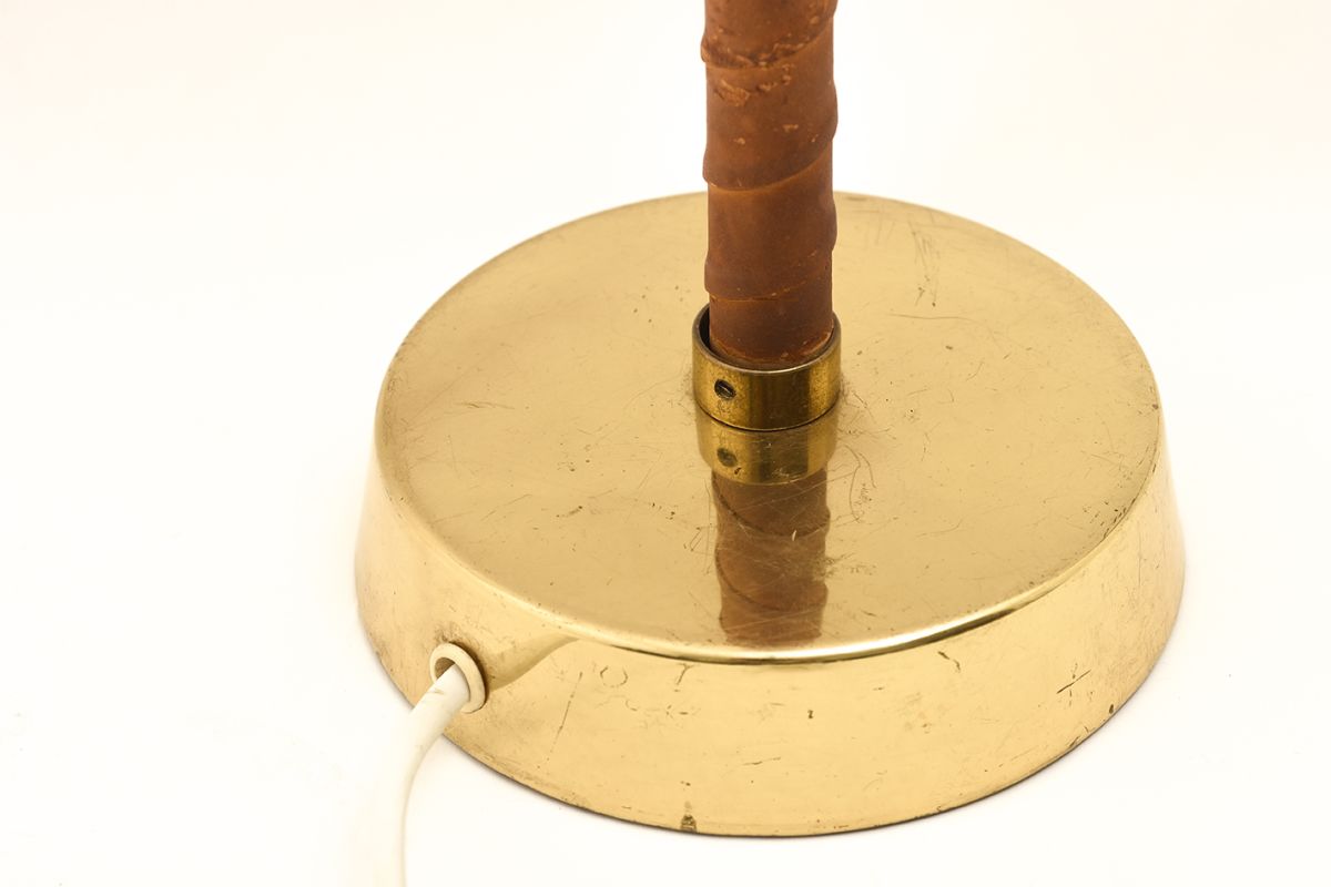 Johansson-Pape-Lisa_Senator-Table-Lamp_detail7