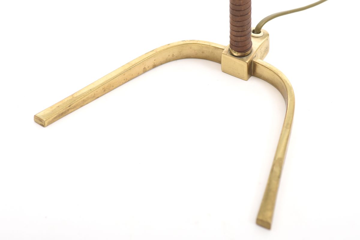 Tynell Paavo brass leather table lamp 09