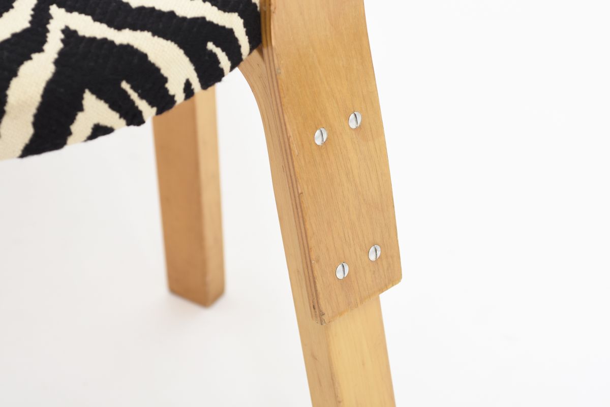 Aalto Alvar Chair66 zebra 08
