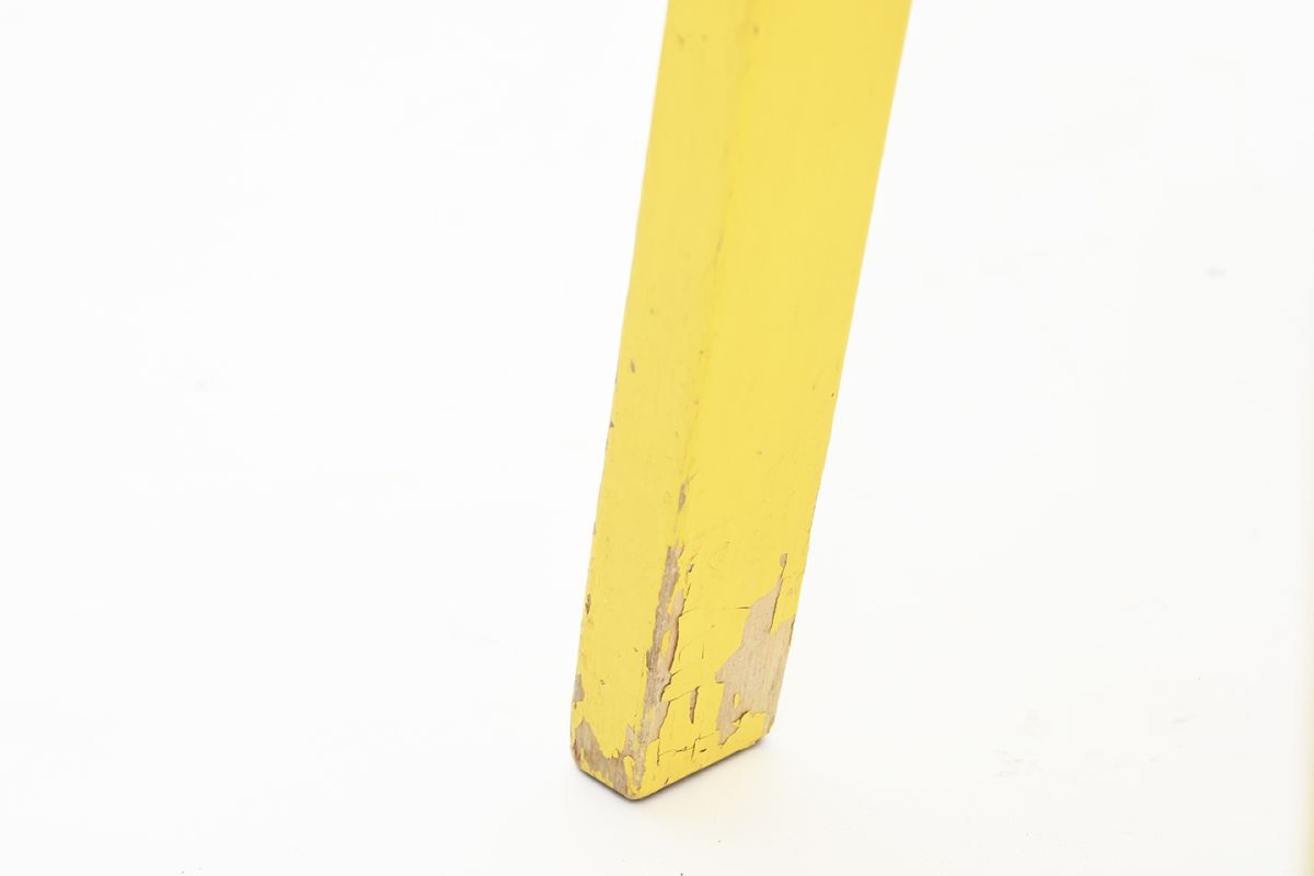 Aalto-Alvar-Chair-69-Painted-Yellow_detail11