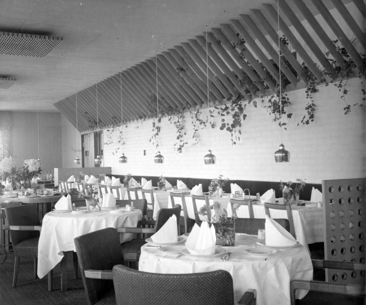 Restaurant Savoy interior historical