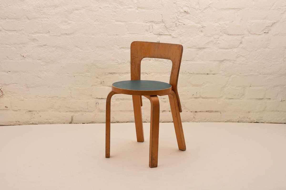 Alvar-Aalto_Chair65