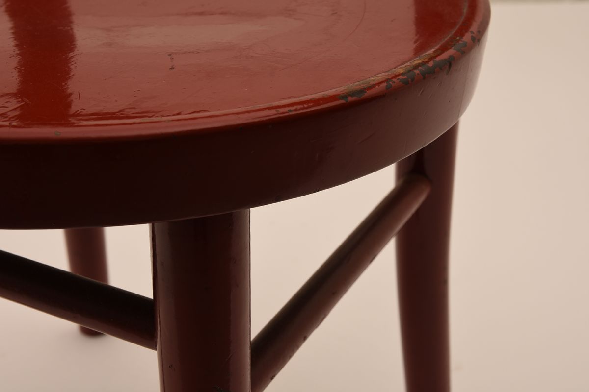 Werner-West_Side-Chair-Red_Detail-01