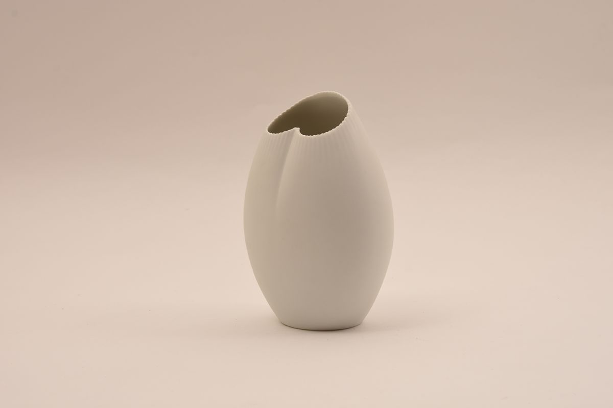 Tapio-Wirkkala_Vase-X-2739