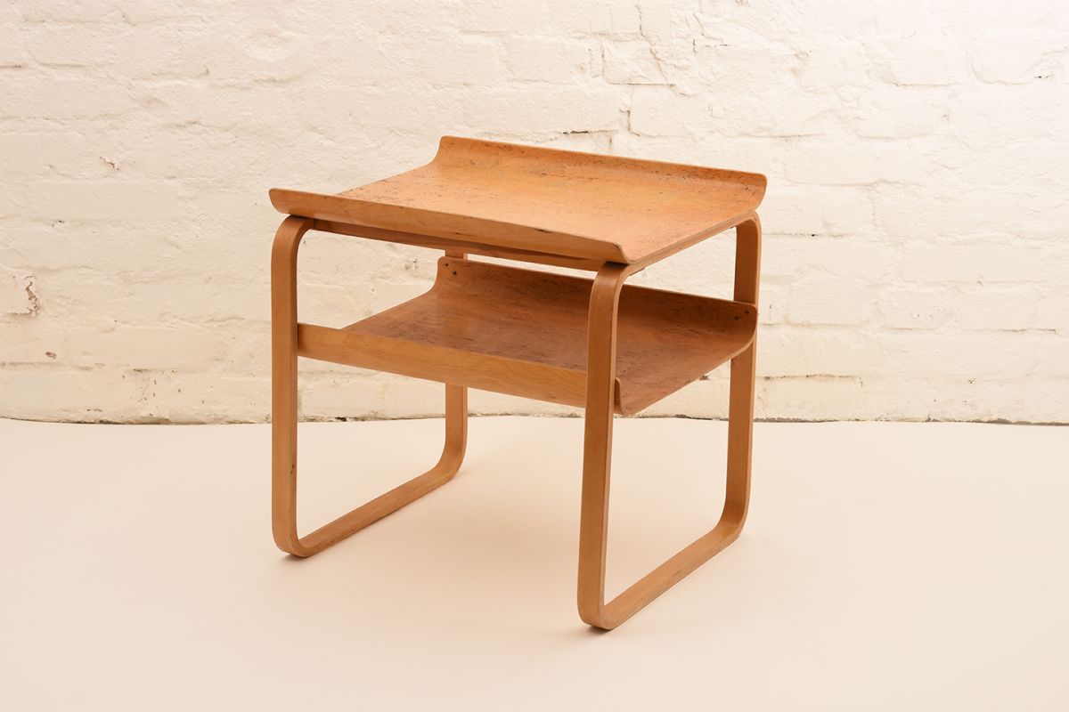 Alvar-Aalto_915-Sidetable