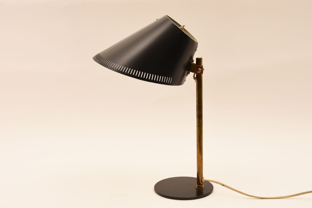 Paavo-Tynell_Black-Table-Lamp