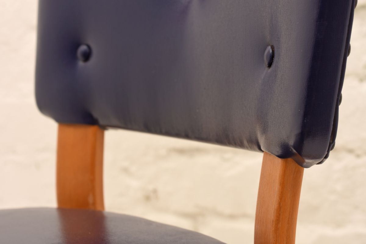 Alvar-Aalto_Chair-62-Vinyl_Detail-01