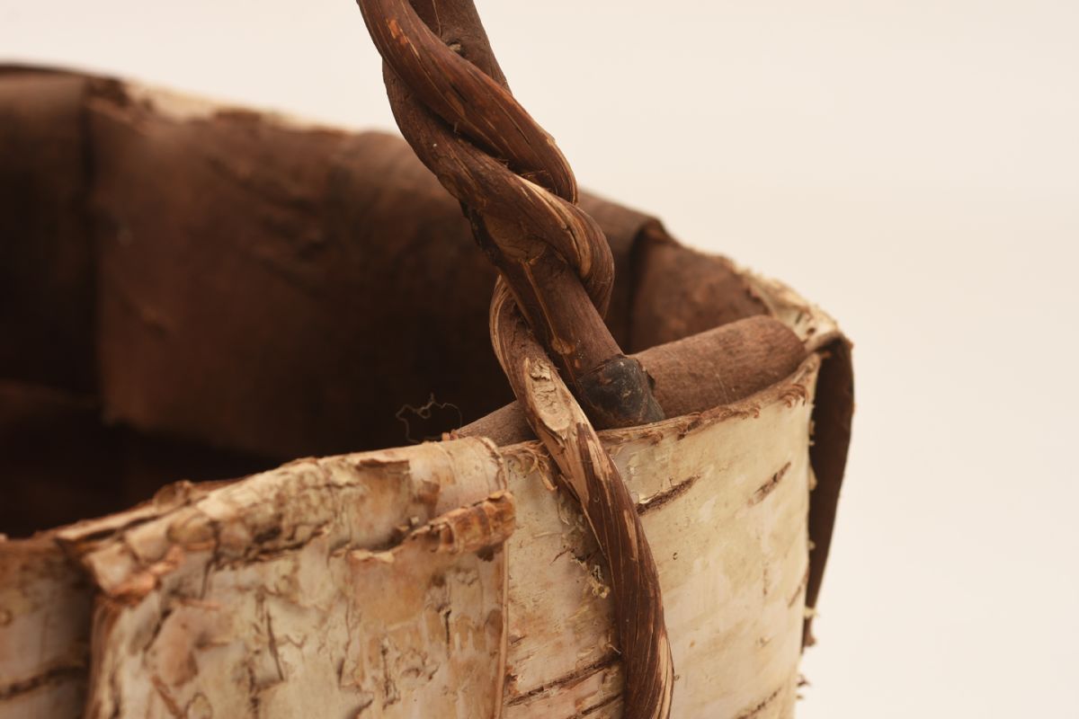 Folky-Basket-Birch-Bark_Detail-02