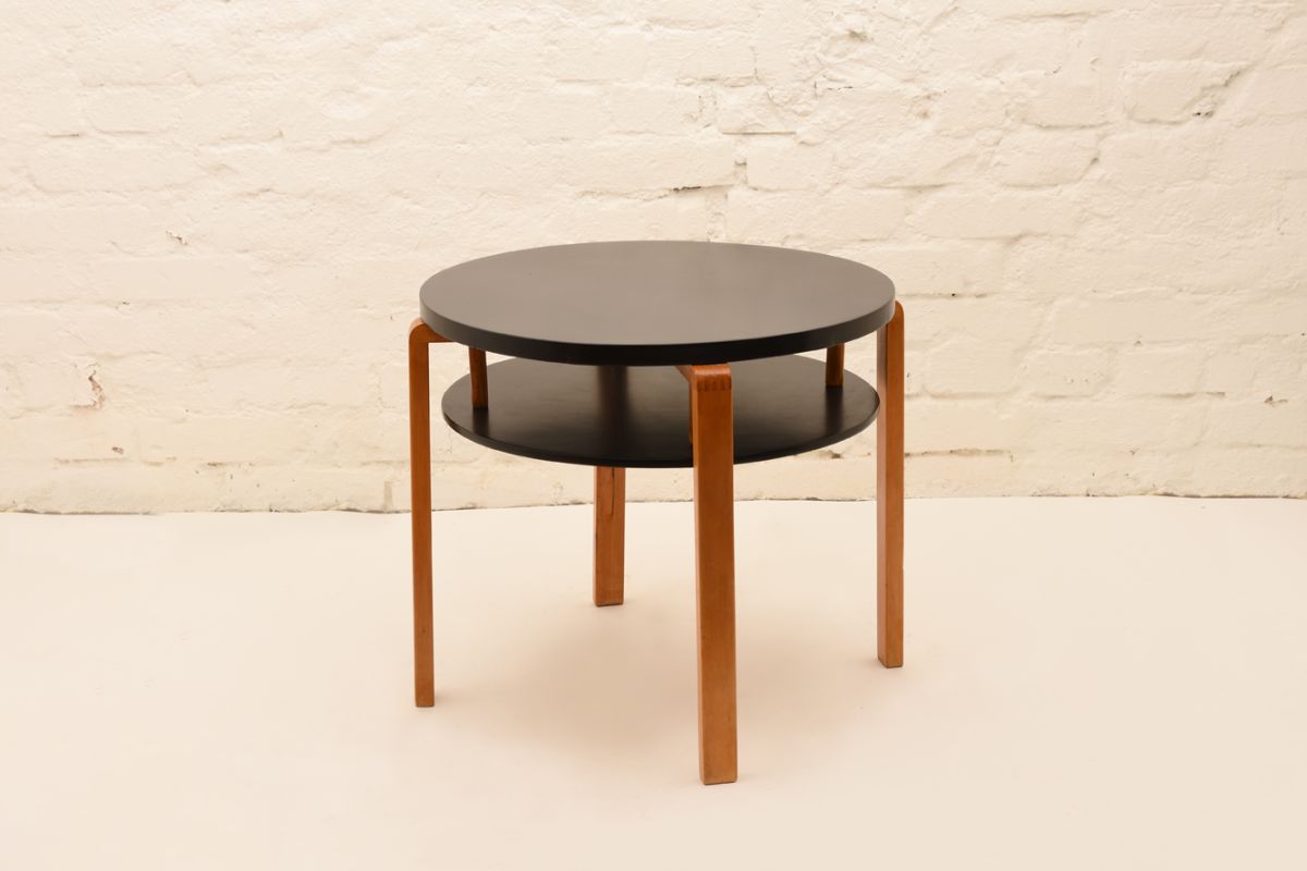 Alvar-Aalto_Club-Table-907B_Lacquared-Black-Birch