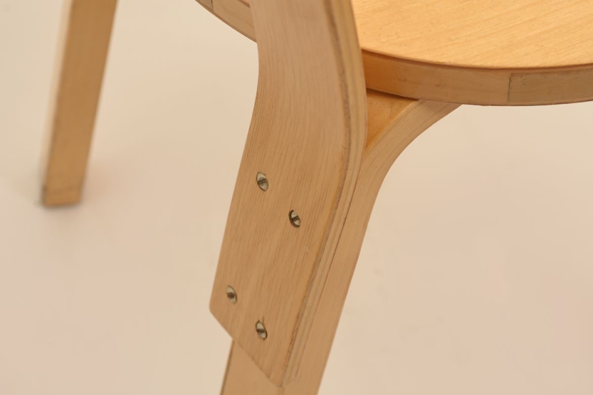 Alvar Aalto Chair 66 Birch Detail 01