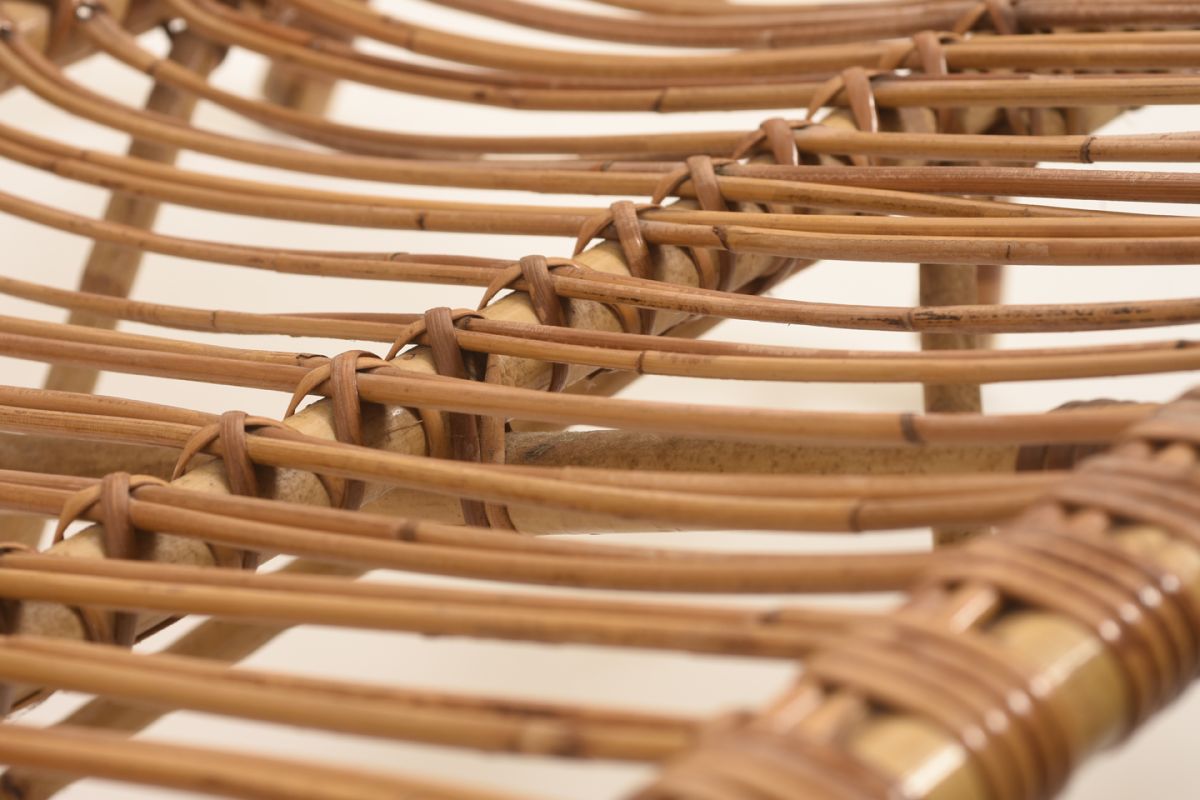 Rare Nine Legged Rattan Detail 03