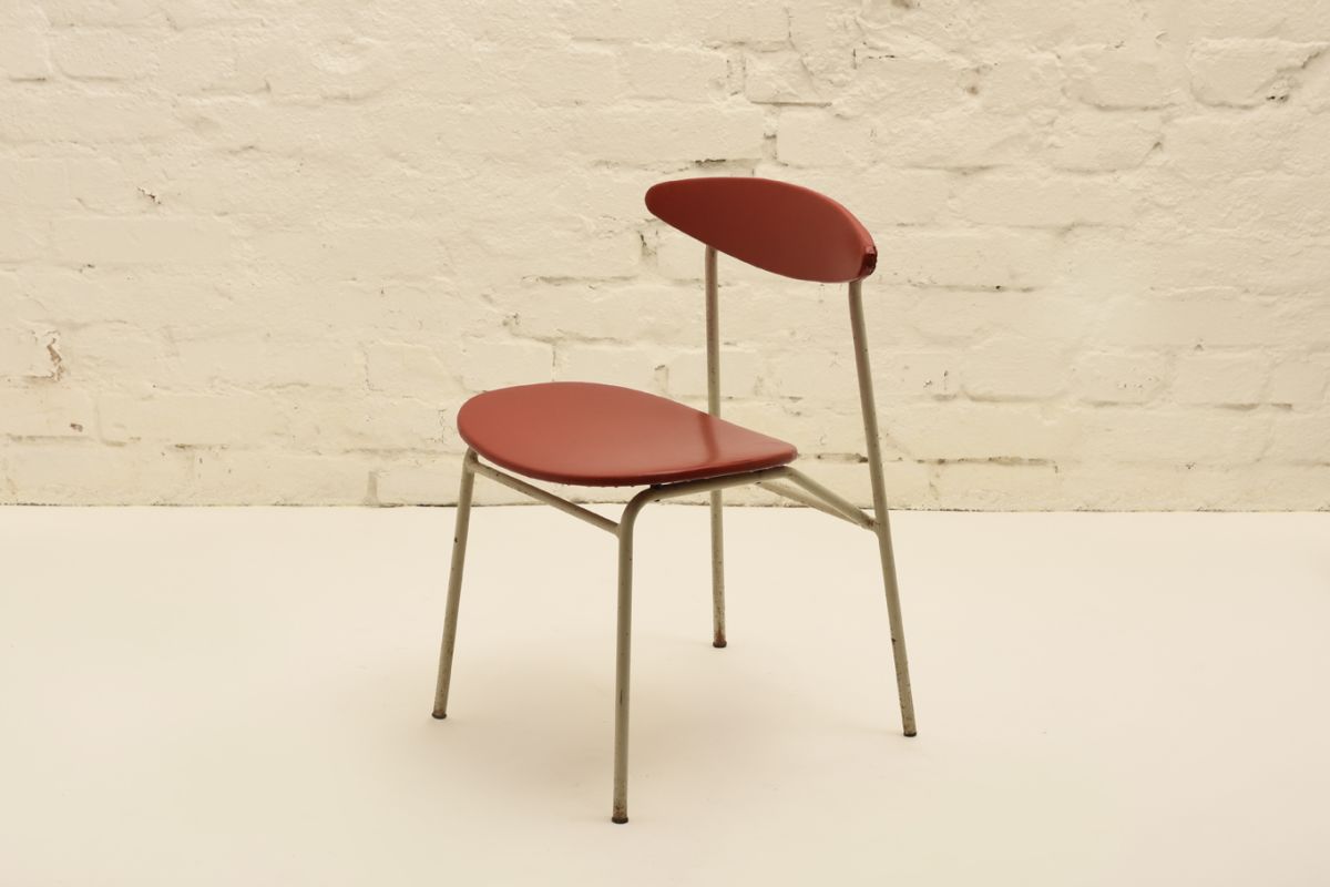 Aarne Ervi Chair Red