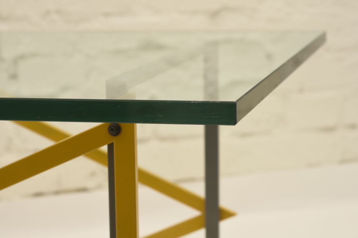 Kukkapuro Yrjö Square Glass Table Detail2