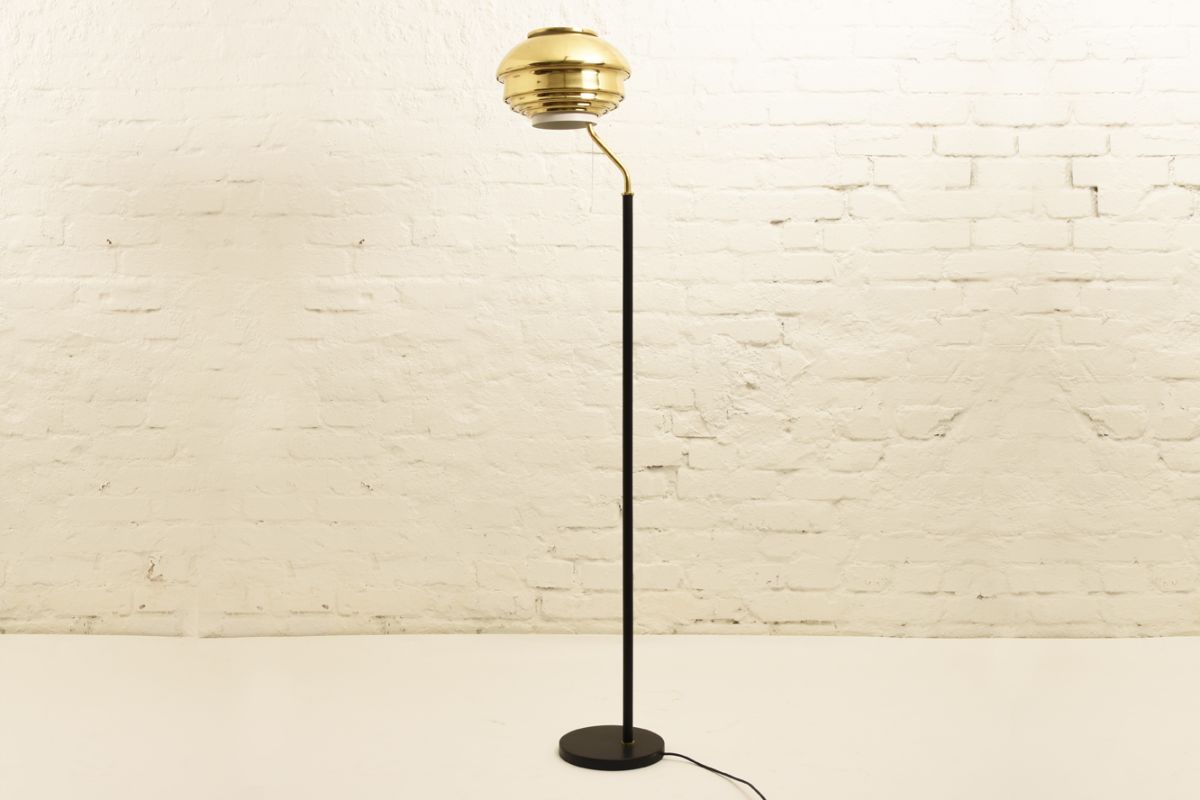 Aalto-Alvar_Floor-lamp-A808