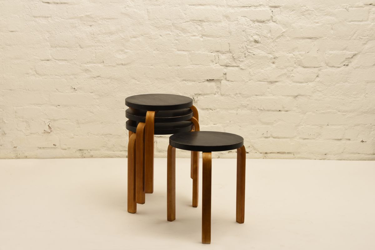 Aalto-Alvar_stool-60-worn-black-paint_detail4