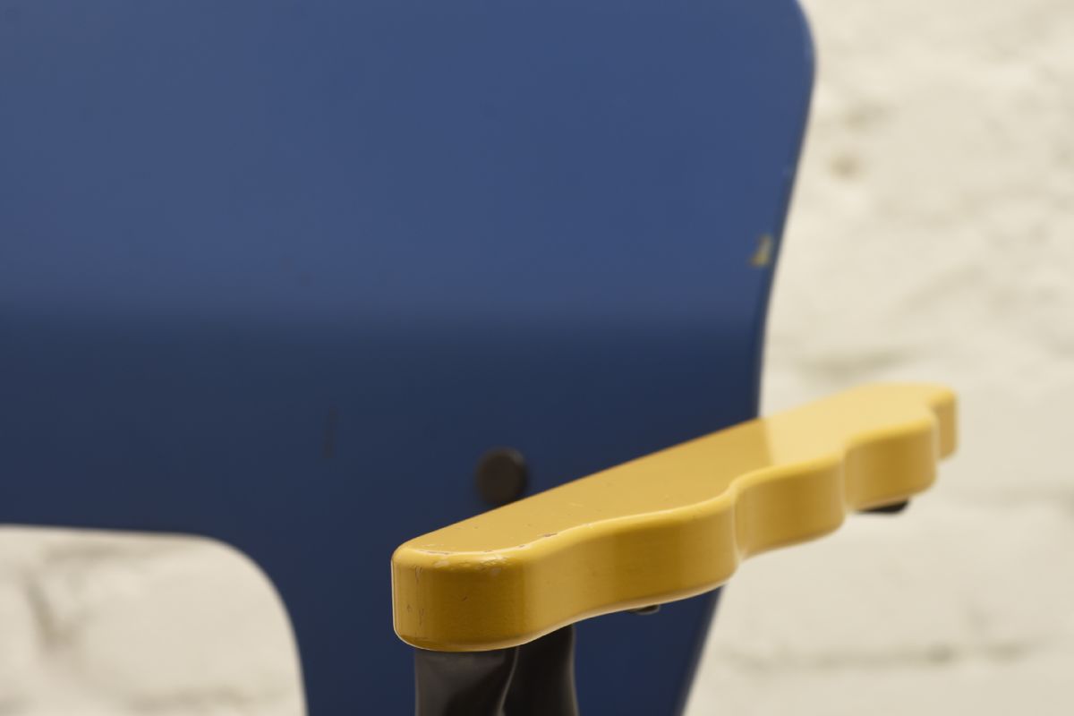 Kukkapuro-Yrjo_Funktus-Chair-Blue_detail1