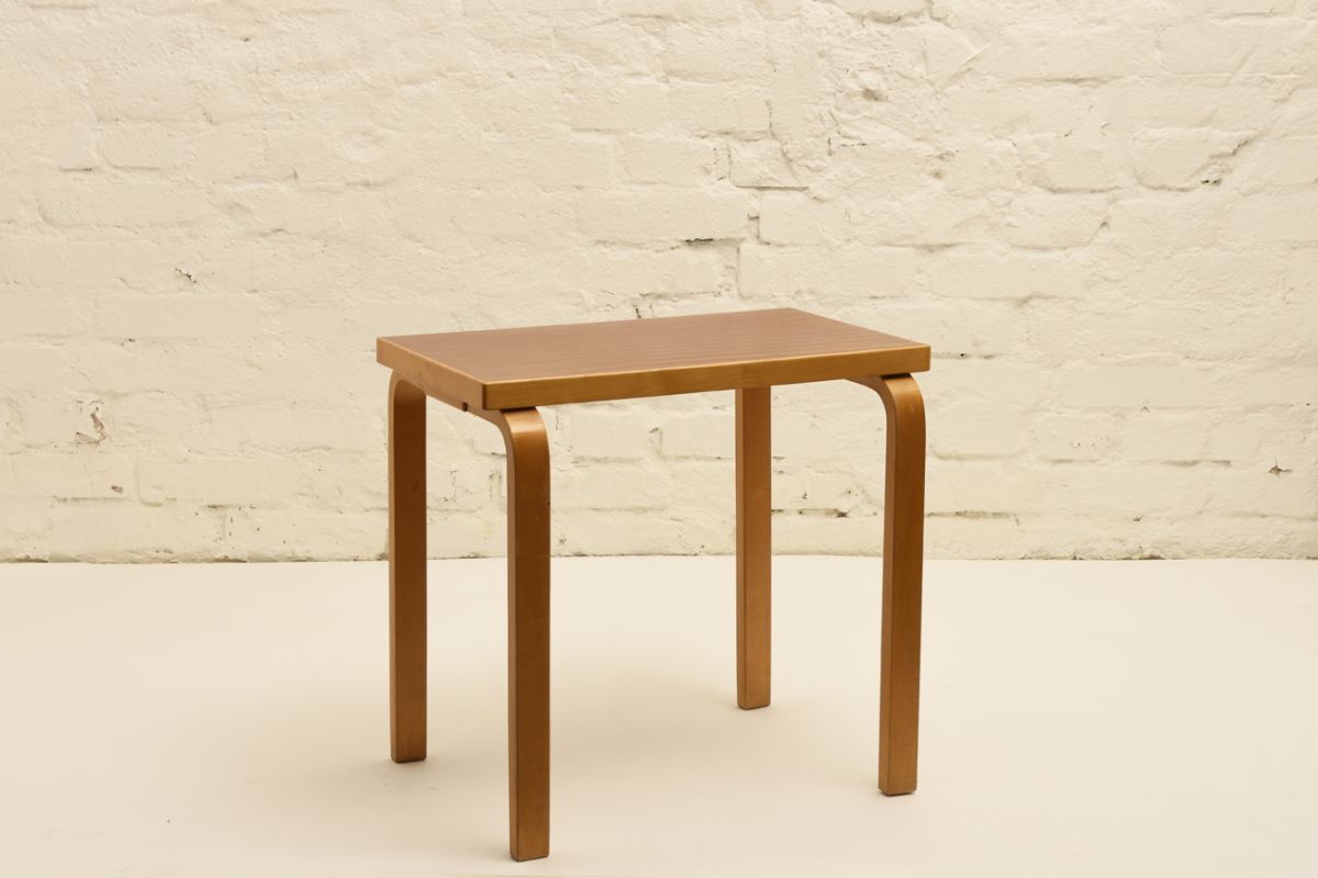 Aalto-Alvar_Small-Side-Table