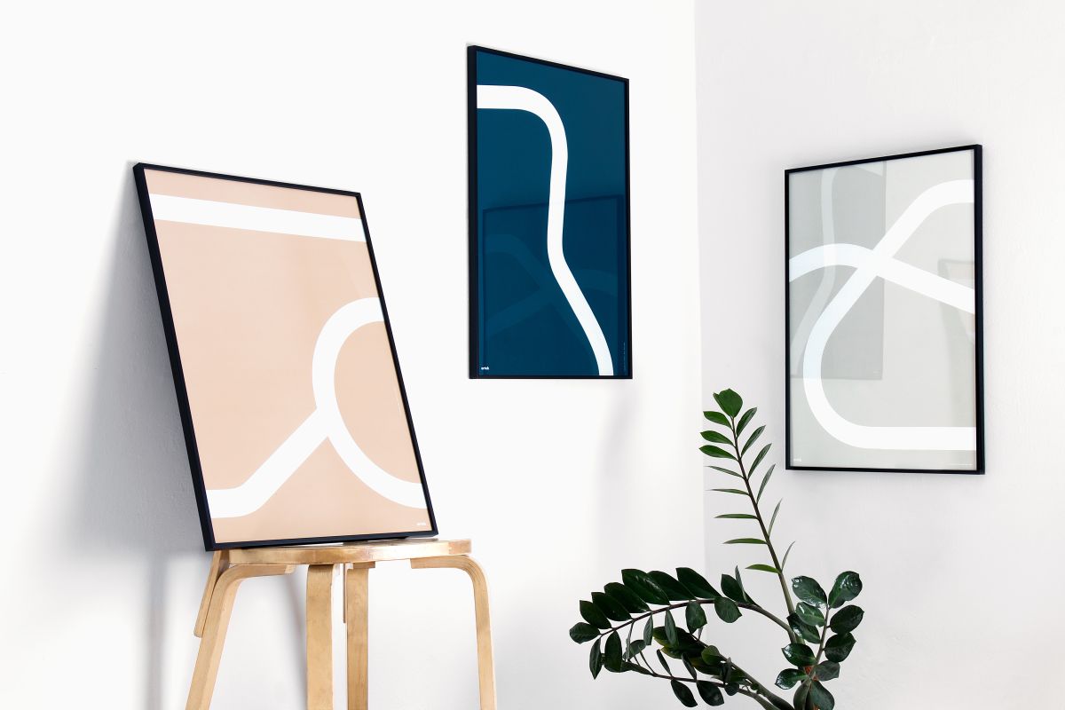 Outline Posters in situ
