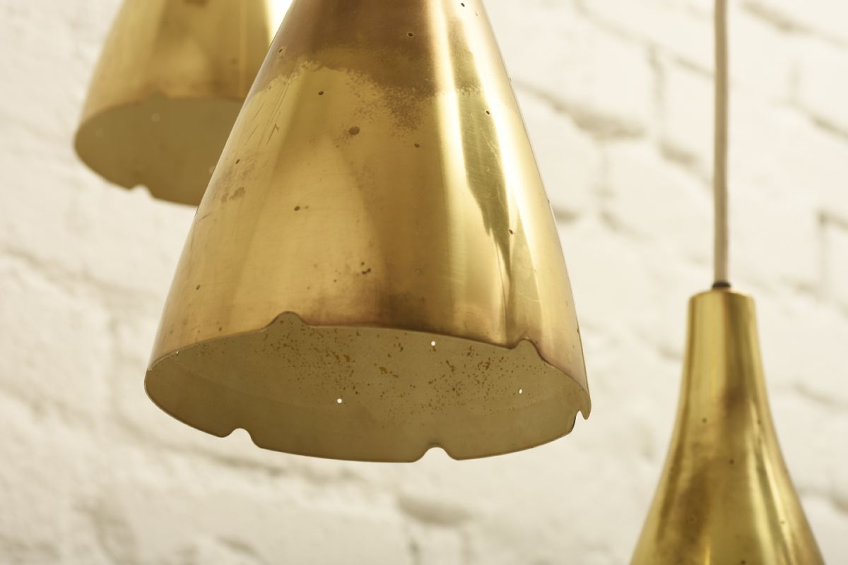 Tynell-Paavo_Brass-Chandellier-three-shades_detail2