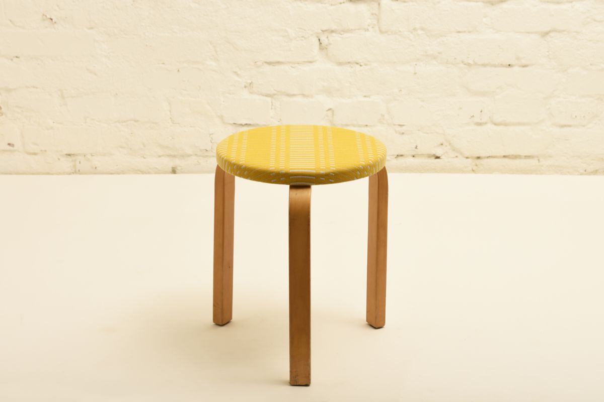 Aalto-Alvar_Stool-60-gullichsen-yellow