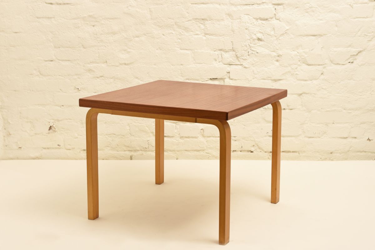 Aalto-Alvar_Side-Table-Mahogany-high