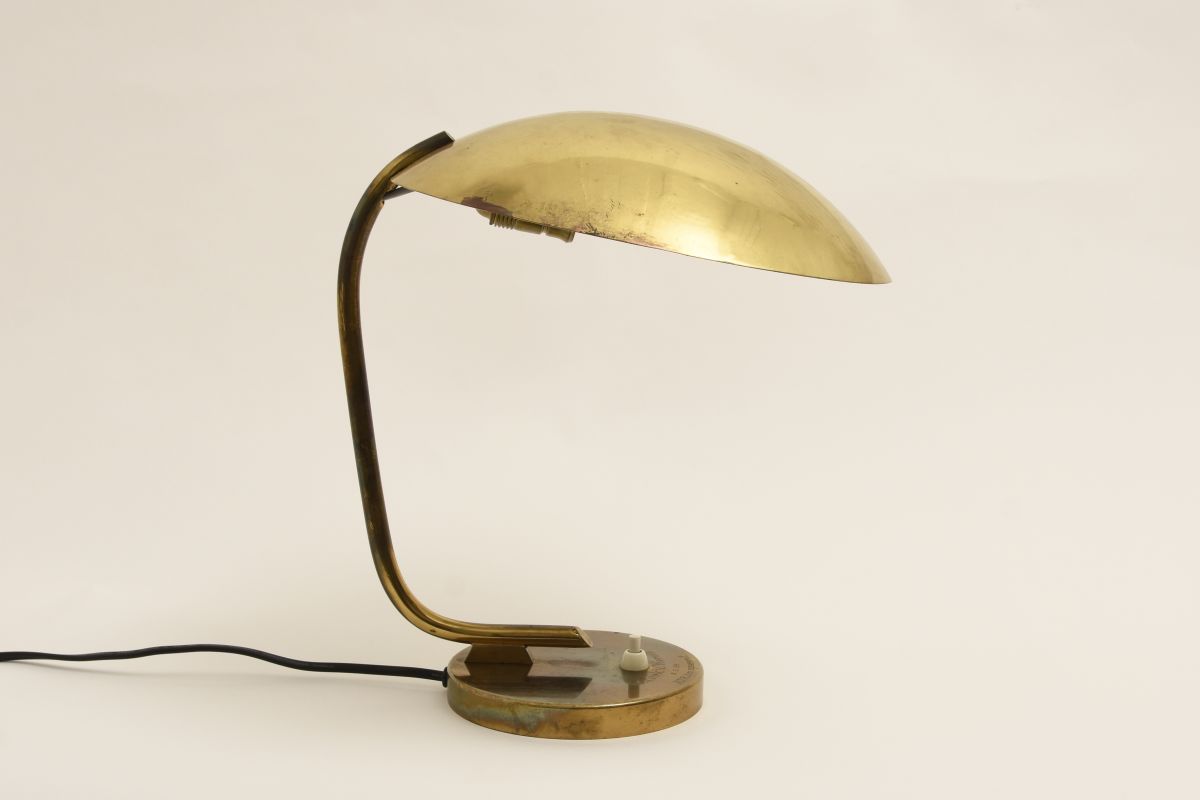 Table-Lamp_high_res