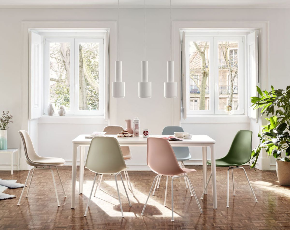 3346587_Eames-Plastic-Chair-DSX-Resting-animals-Plate-Dining-Table-Herringbone-Vase-Plate-Table-Tripod-Clock_mailer
