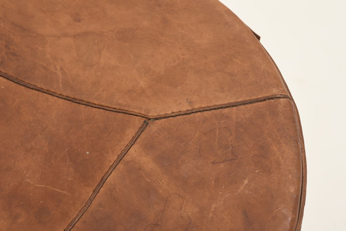 Anonymous-Leather-Top-stool_detail2