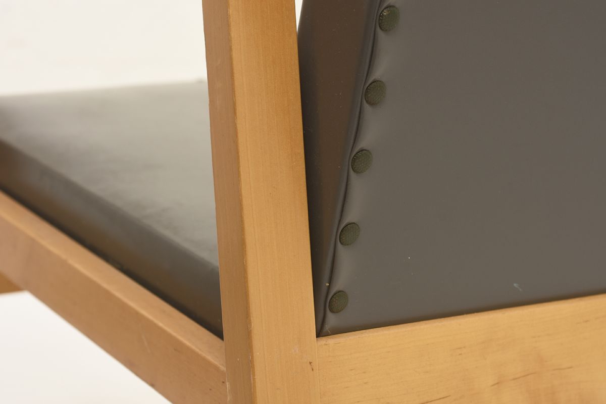 Aalto-Alvar-Armchair-glay_detail2