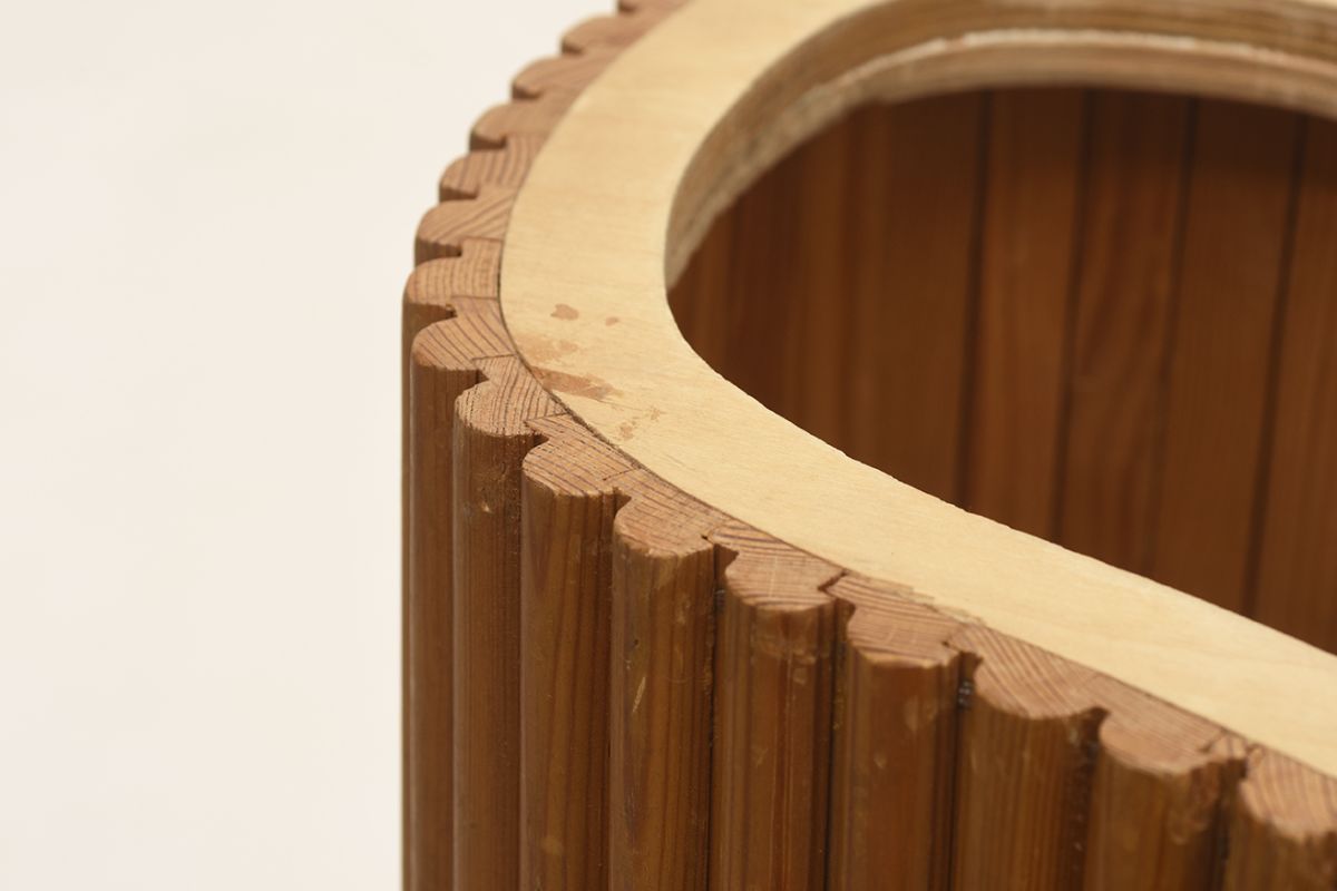 Aalto-Wooden_pot_detail2