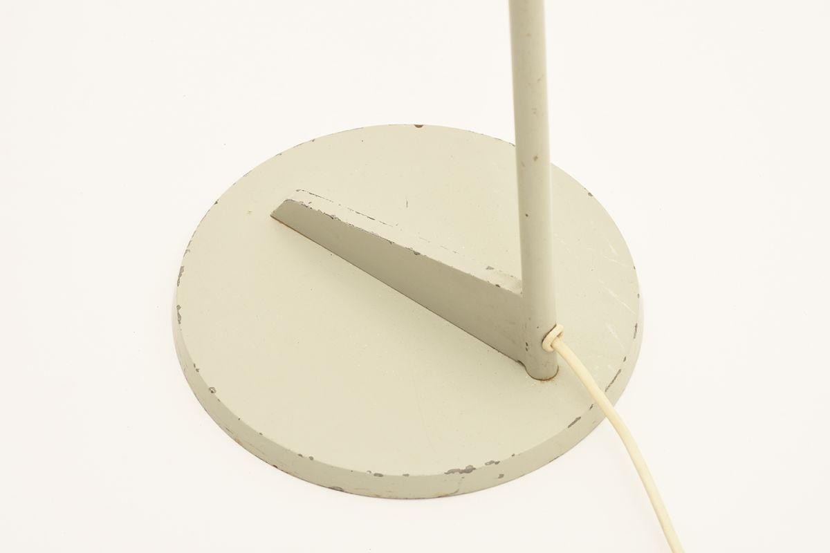 Pape-Johannson-Floor-Lamp-Orno_detail5