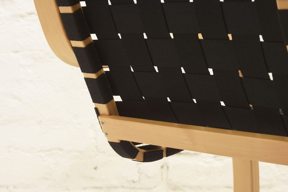 Aalto-Alvar-Armchair406-Black-Webbing_detail6